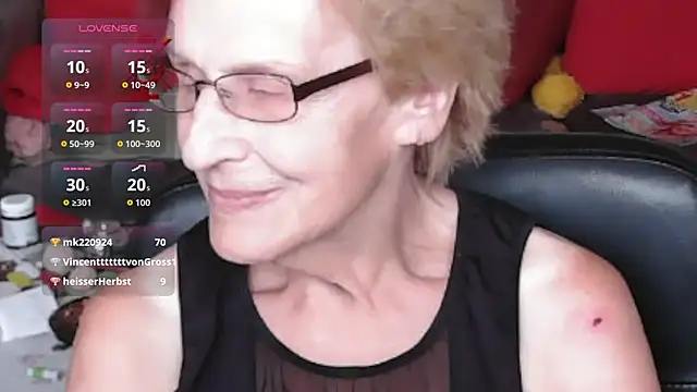 HeisseomaOriginal's Live XXX Chat