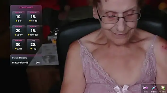 Živý XXX chat HeisseomaOriginal