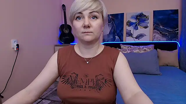 Chat XXX en directo de BlondPearl