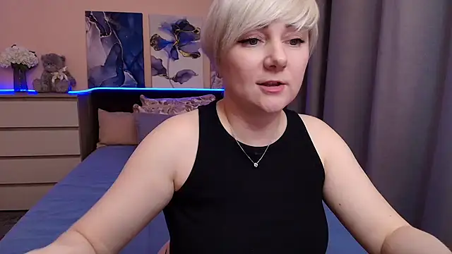 BlondPearl's Live XXX Chat