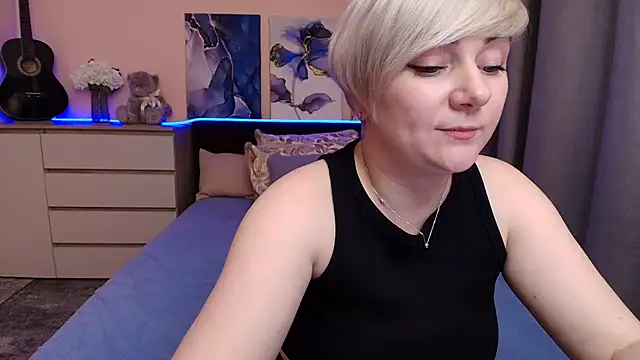 BlondPearl's Live XXX Chat