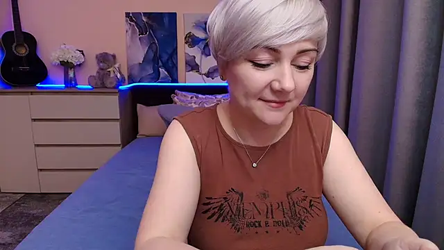 Chat XXX en directo de BlondPearl