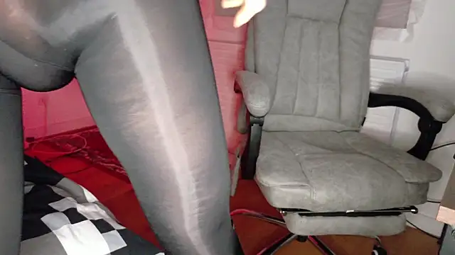 Nyl0nnickb0y Webcam-Show