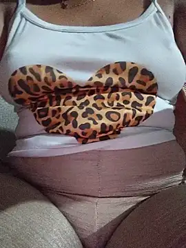ValeriaSantos- Chat XXX live