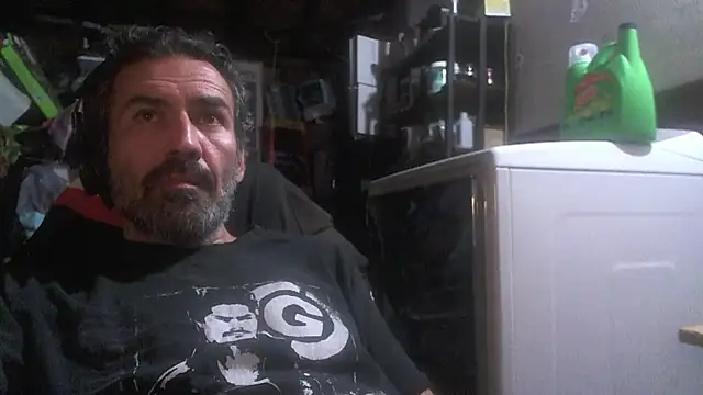 Anarchy_Burger Pertunjukan Webcam