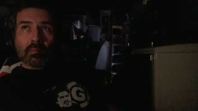 Anarchy_Burgern Webbikameraesitys