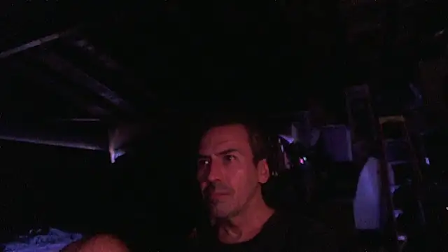 Anarchy_Burger Show in webcam