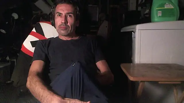 Anarchy_Burger Webcam Show