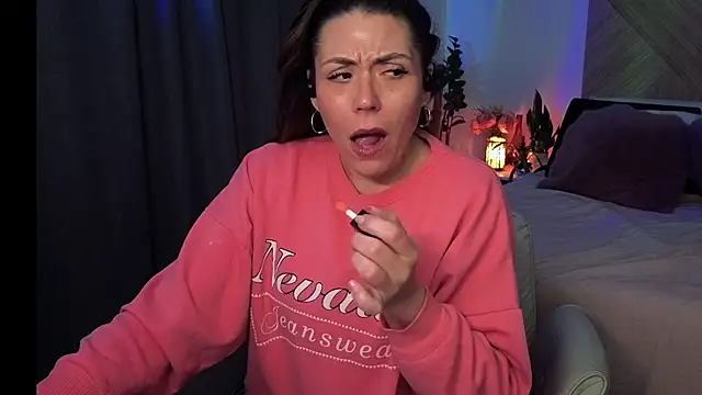 Ellie-Elizabeth's Webcam Show