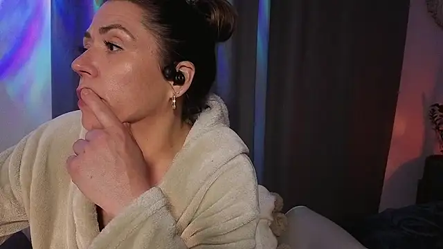 Ellie-Elizabeth's Webcam Show