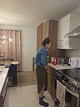 Phòng Chat Trực Tiếp Ellie-Elizabeth