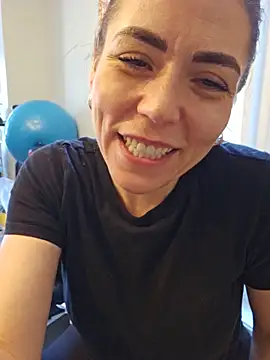 Ellie-Elizabeth Show in webcam