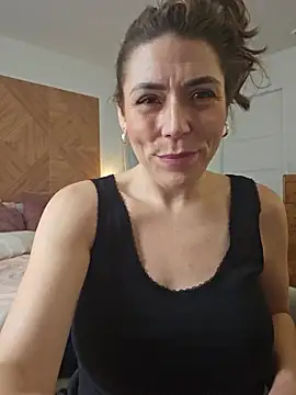 Ellie-Elizabeth's Webcam Show