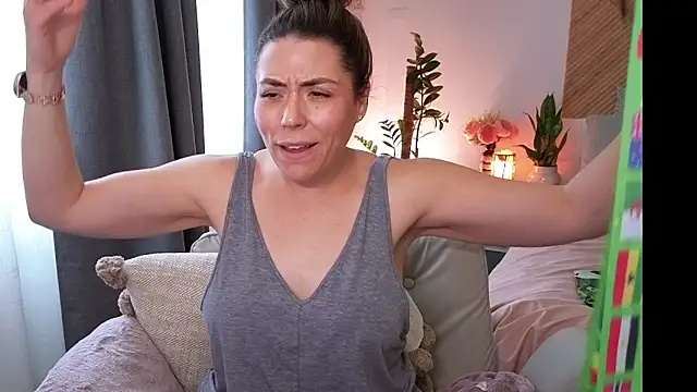 Ellie-Elizabeth's Webcam Show