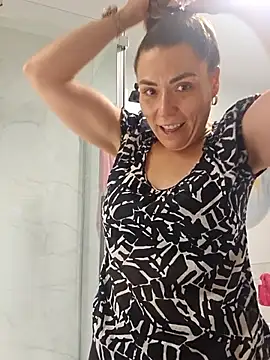 Ellie-Elizabeth's Webcam Show