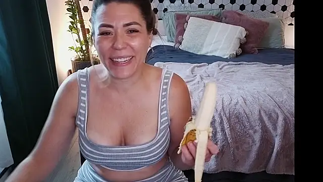 Ellie-Elizabeth's Webcam Show