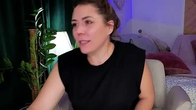 Ellie-Elizabeth's Webcam Show