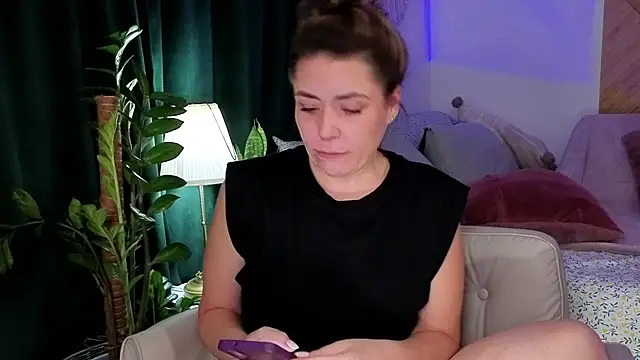 Ellie-Elizabeth's Webcam Show