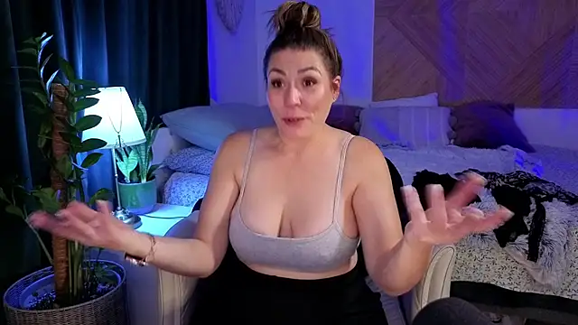 Ellie-Elizabeth's Webcam Show