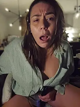 הופעת וובקאם של Ellie-Elizabeth