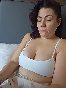 Ellie-Elizabeth's Webcam Show