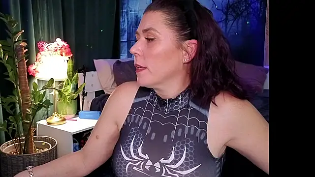 Pertunjukan Kamera Web Ellie-Elizabeth