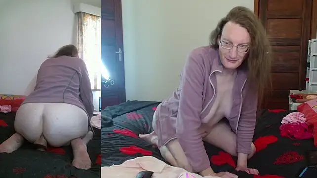 CDAdalynn Webbikameraesitys