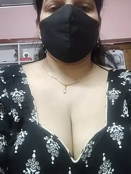 EZMA_7's Live XXX Chat