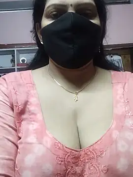 EZMA_7's Live XXX Chat