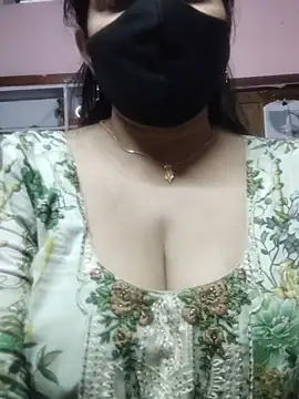 EZMA_7 Chat XXX in diretta