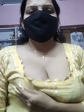 EZMA_7's Live XXX Chat