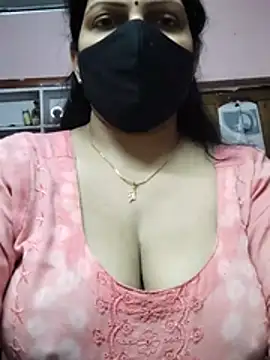 EZMA_7's Live XXX Chat