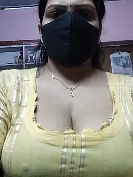 EZMA_7's Live XXX Chat