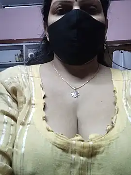 EZMA_7's Live XXX Chat