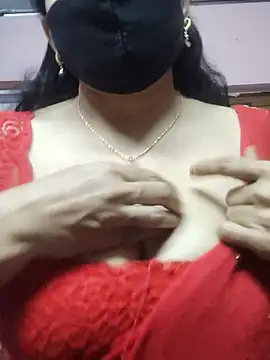 EZMA_7's Live XXX Chat