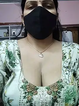 EZMA_7's Live XXX Chat