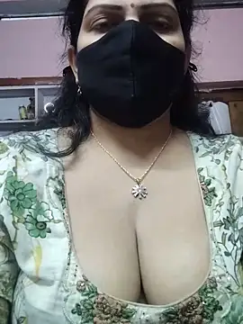 EZMA_7's Live XXX Chat