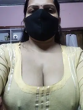 EZMA_7 লাইভ XXX চ্যাট