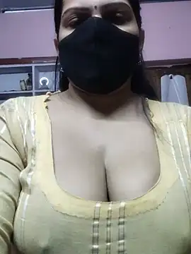 EZMA_7's Live XXX Chat