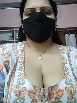 EZMA_7's Live XXX Chat