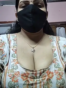 EZMA_7 Adlı Modelin Canlı XXX Sohbeti