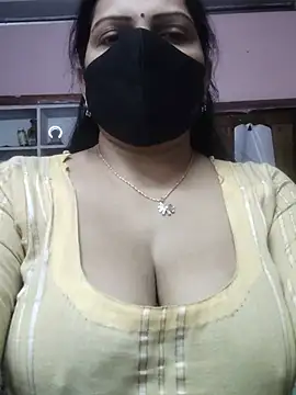 צ'אט XXX בשידור חי של EZMA_7