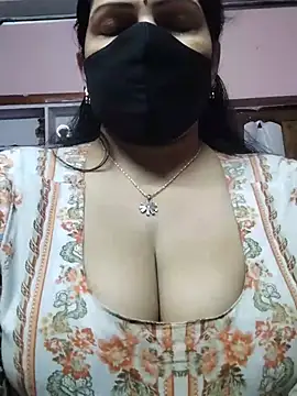 EZMA_7 Adlı Modelin Canlı XXX Sohbeti