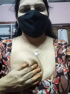 EZMA_7's Live XXX Chat