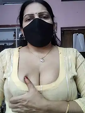 EZMA_7 Adlı Modelin Canlı XXX Sohbeti