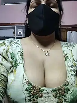 EZMA_7 Adlı Modelin Canlı XXX Sohbeti