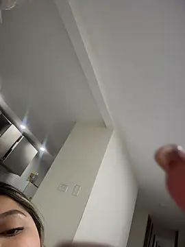 Chat +18 de lunablossom_ ao vivo