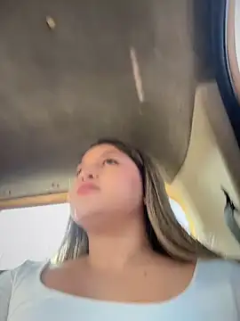 lunablossom_'s Live XXX Chat