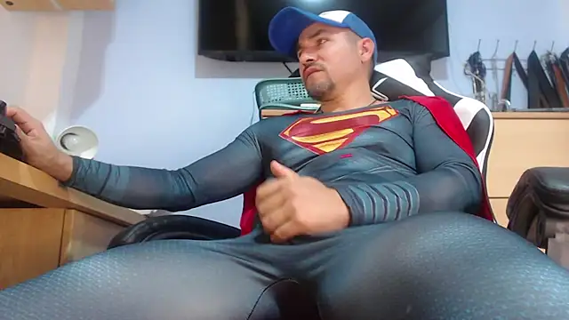 MikeMiller2 Show in webcam