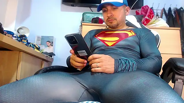 Show de MikeMiller2 na webcam